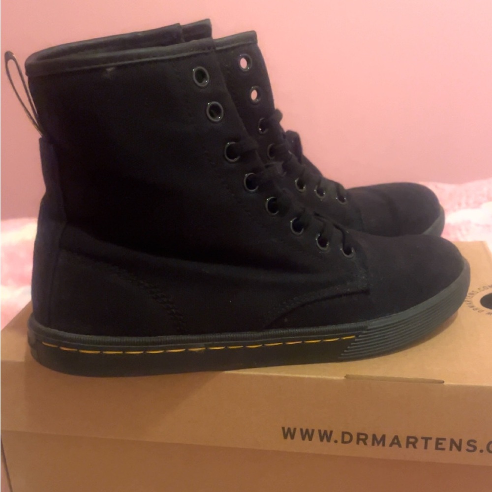 Dr. Martens Sheridan Boots - Picture 2 of 5